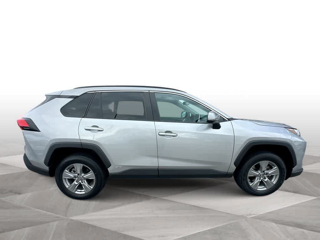 Used 2023 Toyota RAV4 LE AWD/4WD image 8