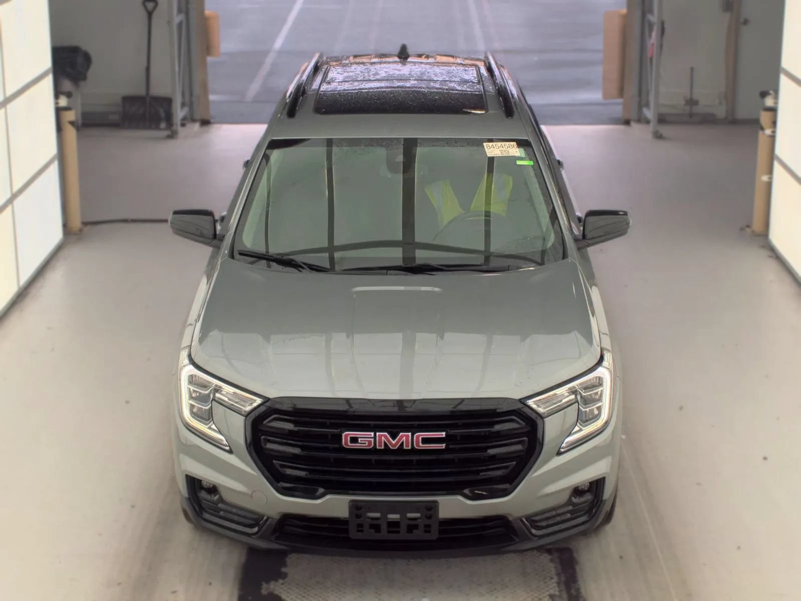 Used 2023 GMC Terrain SLT w/ Elevation Edition AWD/4WD image 2