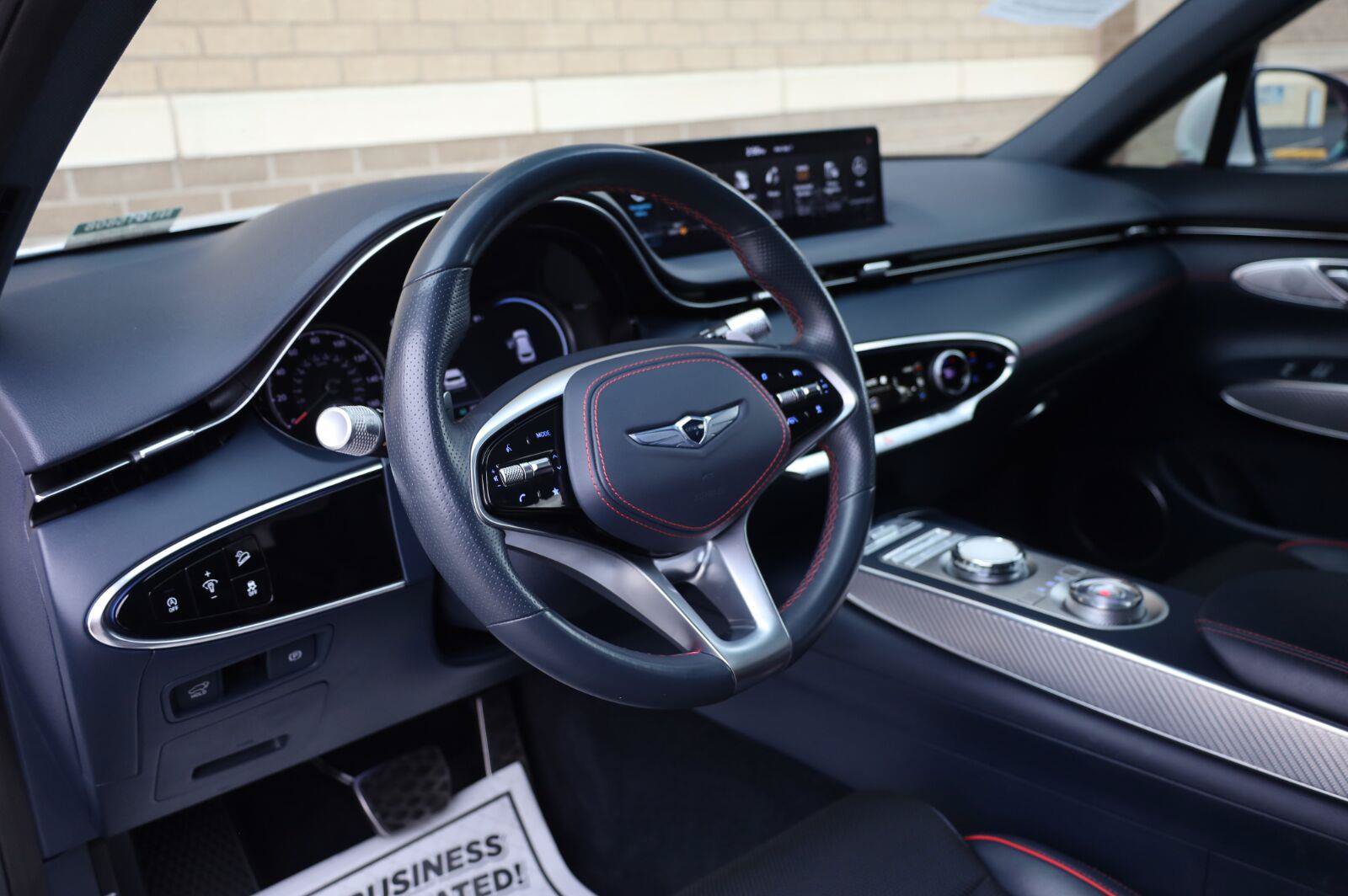 Used 2022 Genesis GV70 3.5T Sport AWD/4WD image 18
