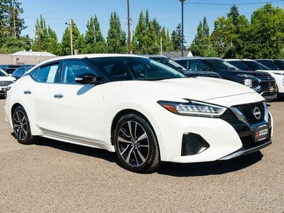 Used 2023 Nissan Maxima SV w/ Floor Mat Group