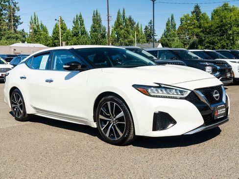 Used 2023 Nissan Maxima SV w/ Floor Mat Group image 1