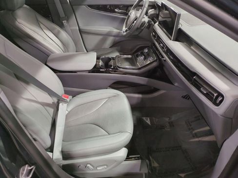 Certified 2021 Lincoln Nautilus Reserve w/ Equipment Group 201A image 32