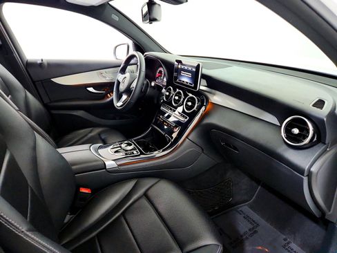 Used 2019 Mercedes-Benz GLC 300 GLC 300 image 21