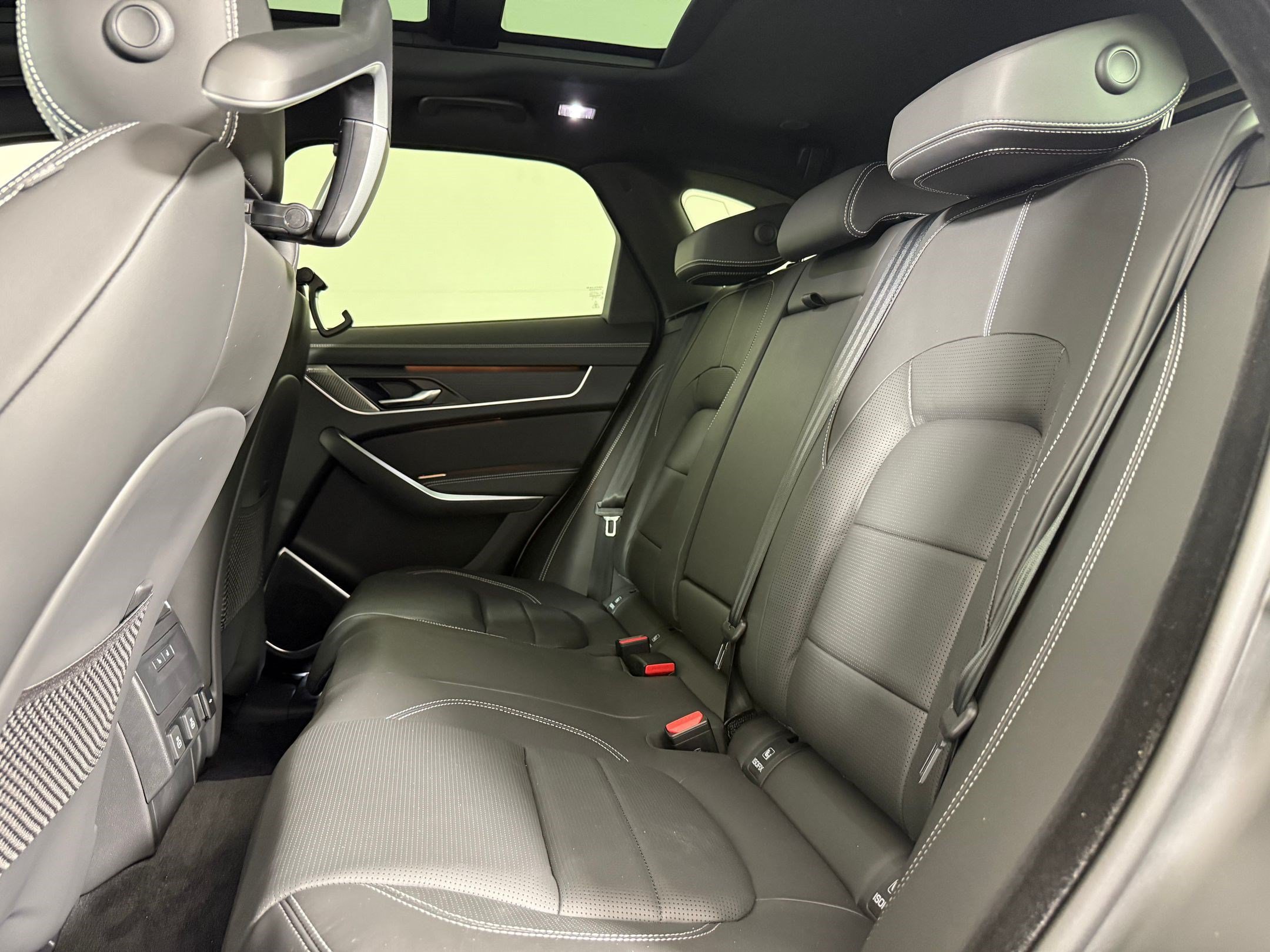 New 2026 Jaguar F-PACE R-Dynamic S AWD/4WD image 20