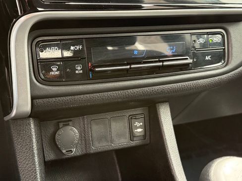 Certified 2019 Toyota Corolla LE w/ Carpet Mat Package (TMS) FWD image 26
