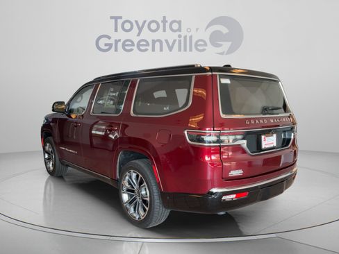 Used 2023 Jeep Grand Wagoneer Series III AWD/4WD image 4