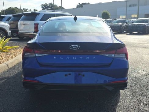 Certified 2023 Hyundai Elantra SEL w/ Convenience Package FWD image 19