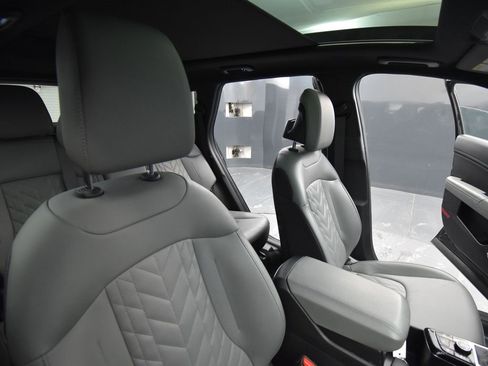 Certified 2023 Kia Sportage X-Line w/ X-Line Premium Package image 17