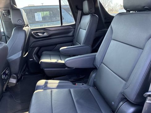 Used 2023 Chevrolet Tahoe Z71 w/ Luxury Package AWD/4WD image 20