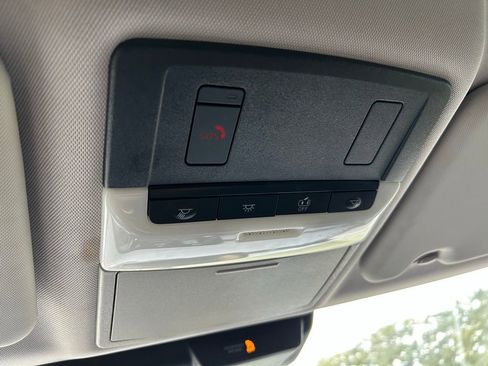 Used 2022 Mitsubishi Outlander SE image 30