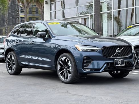 New 2026 Volvo XC60 B5 Plus w/ Climate Package AWD/4WD image 7