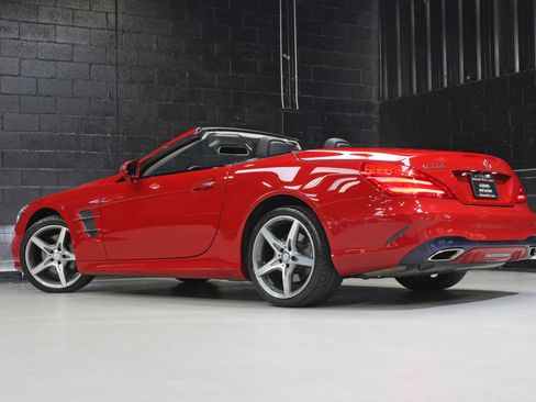 Used 2017 Mercedes-Benz SL 550 image 68
