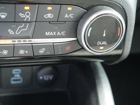 Used 2022 Ford Escape SE w/ Convenience Package AWD/4WD image 4