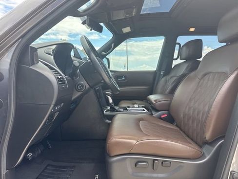 Used 2022 Nissan Armada Platinum w/ Captain's Chairs Package RWD image 2