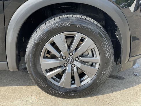 Used 2025 Nissan Pathfinder SV FWD image 48