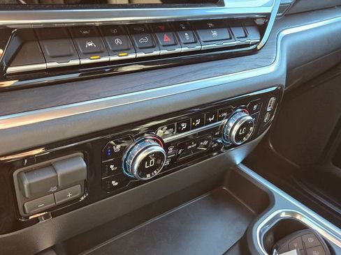 New 2026 GMC Sierra 1500 SLT w/ SLT Premium Package image 16