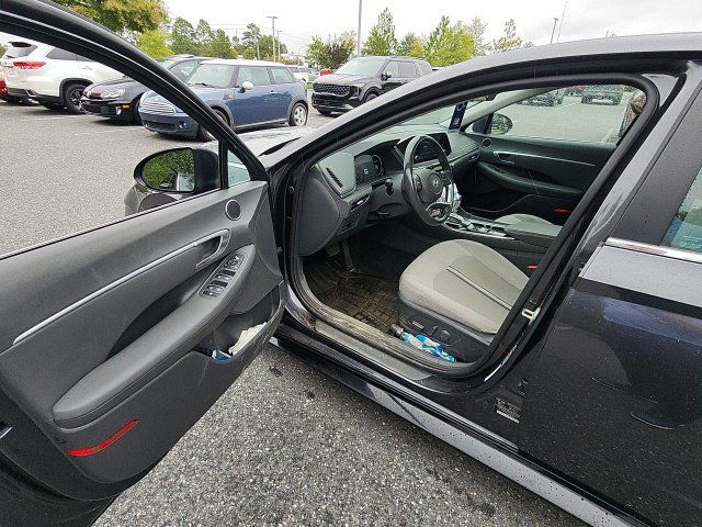 Used 2021 Hyundai Sonata SEL w/ Convenience Package FWD image 17