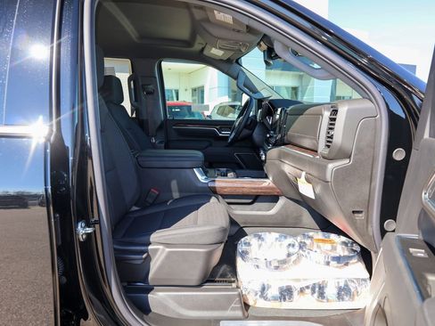 New 2026 GMC Sierra 3500 SLE image 25