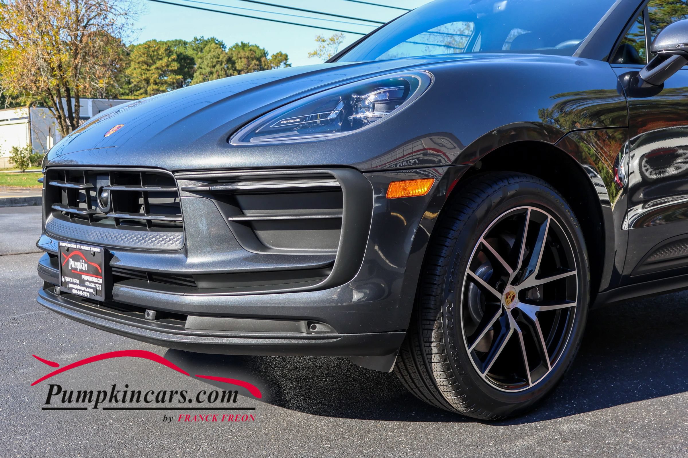 Used 2023 Porsche Macan AWD/4WD image 9
