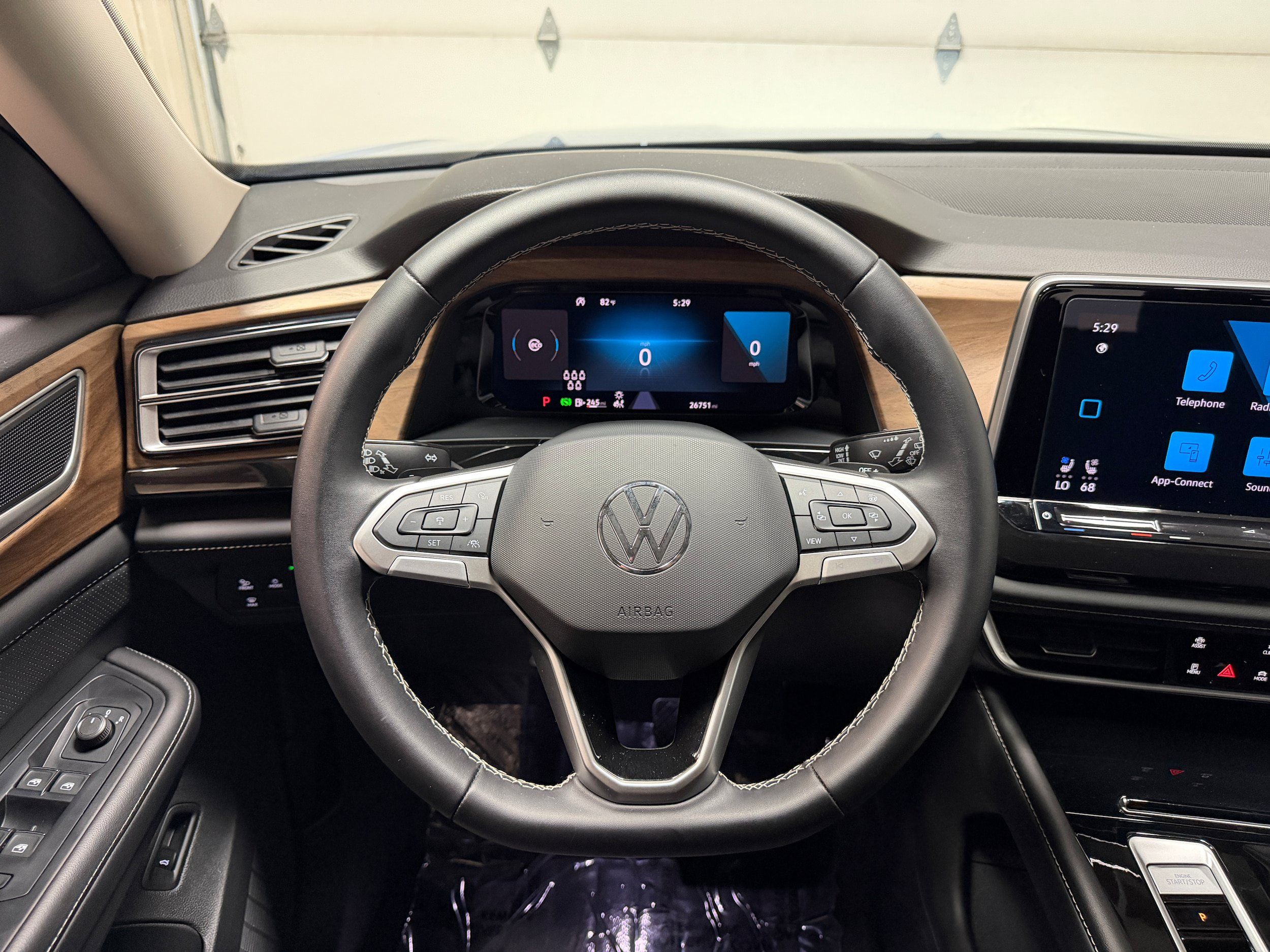 Used 2026 Volkswagen Atlas SE AWD/4WD image 18