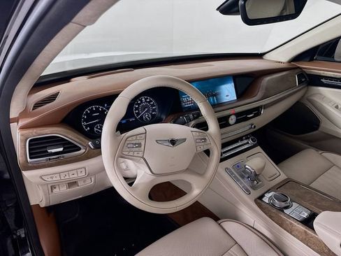 Used 2021 Genesis G90 5.0 Ultimate image 9
