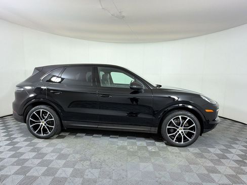 Used 2023 Porsche Cayenne Platinum Edition AWD/4WD image 9