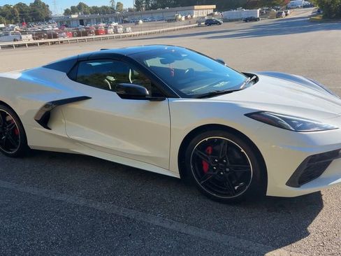 Used 2024 Chevrolet Corvette Stingray w/ Stealth Interior Trim Package image 12