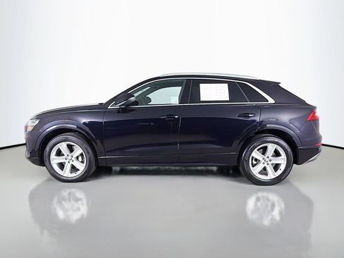 Used 2019 Audi Q8 Premium w/ Convenience Package AWD/4WD image 4