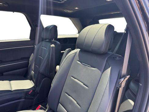 Certified 2026 Hyundai Palisade Calligraphy AWD/4WD image 16
