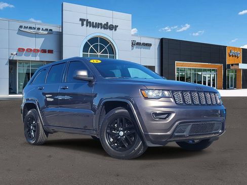 Used 2018 Jeep Grand Cherokee Altitude AWD/4WD image 1