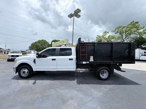 Used 2017 Ford F350 XL w/ Power Equipment Group RWD image 3