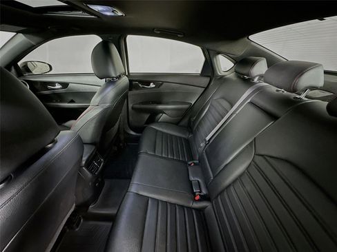 Used 2023 Kia Forte GT w/ GT2 Package image 11