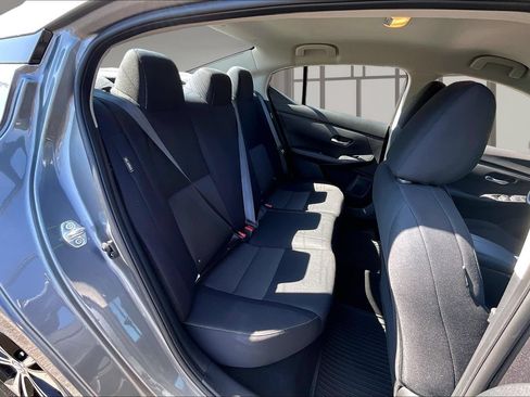 Used 2023 Nissan Sentra SV w/ All-Weather Package FWD image 27