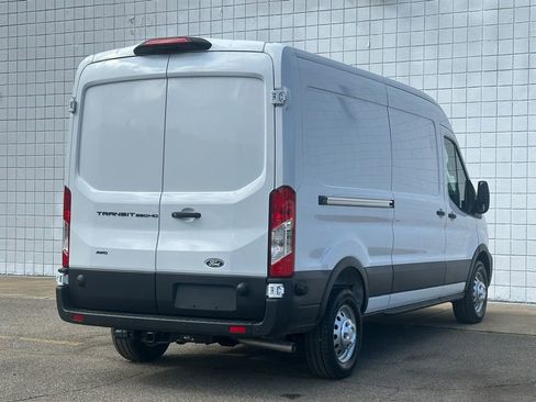 New 2026 Ford Transit 350 148 Medium Roof AWD w/ Load Area Protection Package image 28