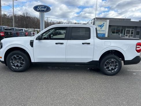 New 2025 Ford Maverick XLT image 4