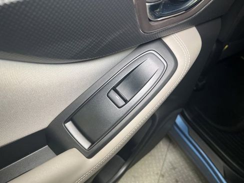 Used 2021 Subaru Forester Premium image 58