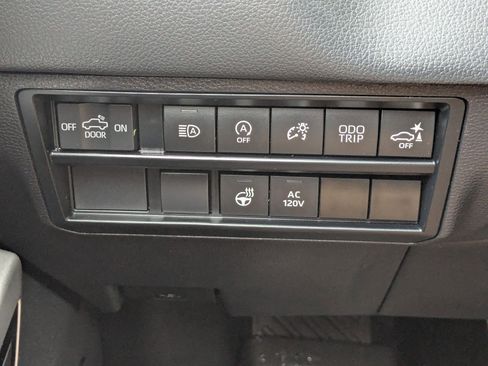 Used 2023 Toyota Tundra Limited w/ TRD Off-Road Package image 18