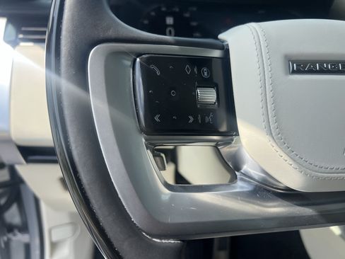 Certified 2025 Land Rover Range Rover SE AWD/4WD image 22