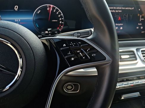 Used 2024 Mercedes-Benz GLE 450e 4MATIC image 24