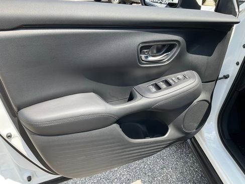 Used 2026 Honda HR-V LX image 6