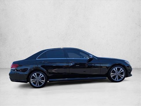 Used 2016 Mercedes-Benz E 350 Sedan image 4