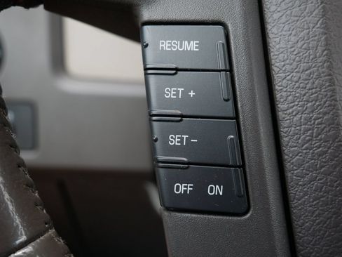 Used 2010 Ford F150 XLT AWD/4WD image 24