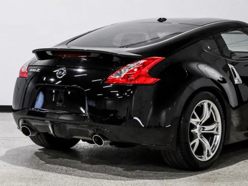 Used 2012 Nissan 370Z Touring w/ Sport Pkg RWD image 13