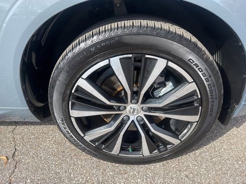 Used 2023 Volvo XC60 T8 Ultimate image 31