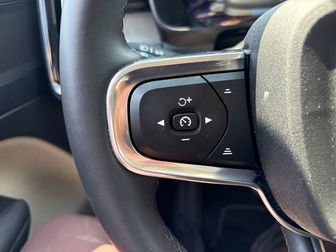 Certified 2023 Volvo XC40 B5 Plus w/ Driver Assist Package AWD/4WD image 23