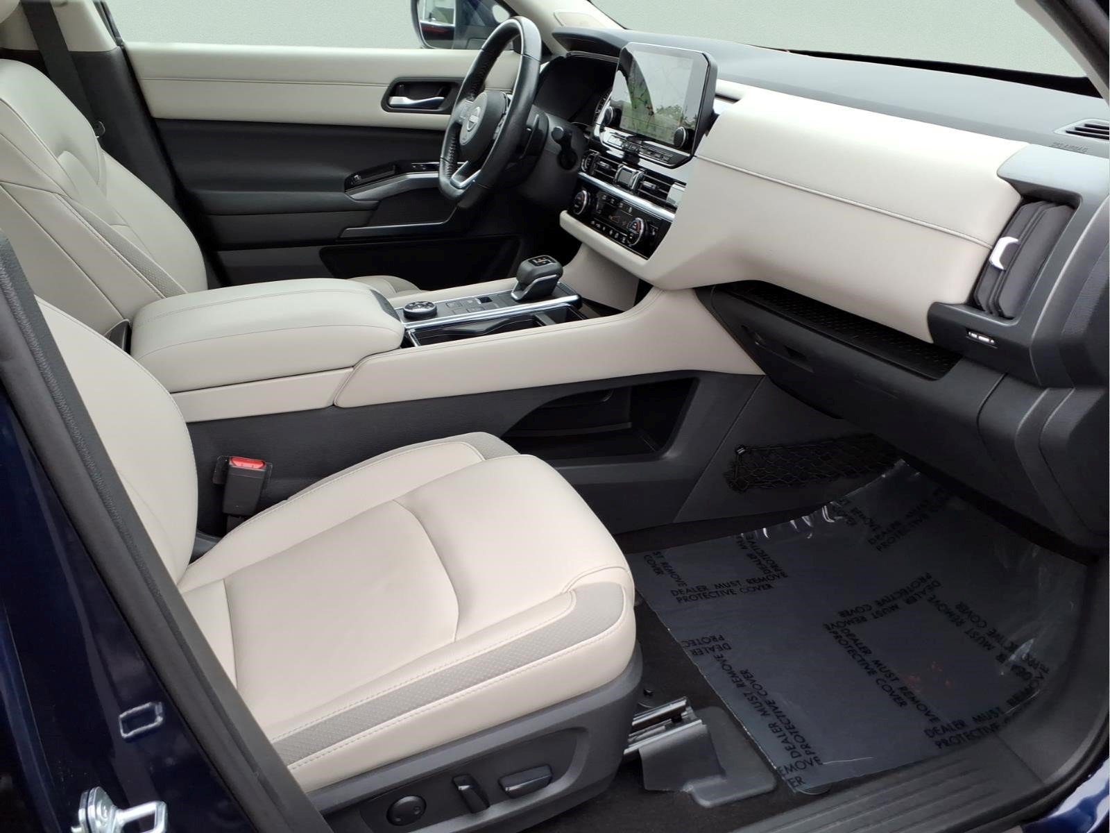 Used 2023 Nissan Pathfinder SL w/ SL Premium Package AWD/4WD image 30