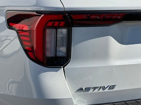 New 2026 Ford Explorer Active w/ Active Comfort Package image 27