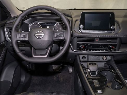 New 2026 Nissan Rogue SV image 8