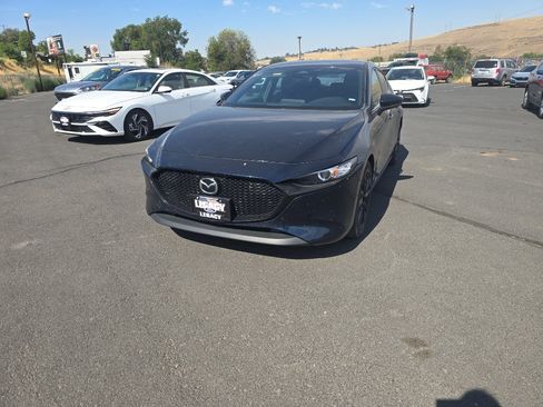 Used 2024 MAZDA MAZDA3 s FWD image 2