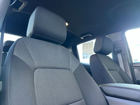 Used 2024 Chevrolet Colorado Trail Boss image 18